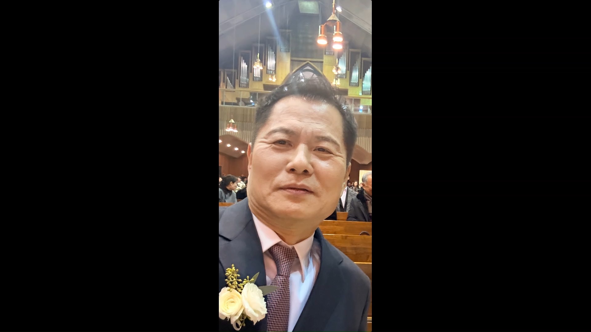 알츠하이머병 환자의 뇌에서는 두 종류의 단백질이 비정상적으로 바뀝니다. 하나는 뇌 세포 바깥에 쌓이는 아밀로이드(amyloid)이고, 다른 하나는 뇌 세포 안에서 비정상적으로 엉키는 타우(tau)입니다. 정상적인 타우 단백질은 뇌 세포 안의 구조를 안정적으로 유지하는 역할을 해야 하는데, 알츠하이머가 들어오면 이 단백질이 뒤엉켜 버립니다. 이 '엉킨 타우'을 찾아내는, 일종의 수색대가 FDA의 승인을 받았습니다. 시장에 나오려면 시간이 좀 걸릴 듯합니다. #알츠하이머 #치매 #타우 #단백질 #타우단백질 #치매진단 
https://fdajournal.com/alzheimer-tau-protein-tangles-lantheus-tauklarify-pet-a-second-tau-pet-tracer-not-a-treatment-260824/
웹사이트: https://fdajournal.com (FDA JOURNAL)
*Dae Ho PARK, ceo@fdajournal.com, 82(Korea)-10-5797-3580